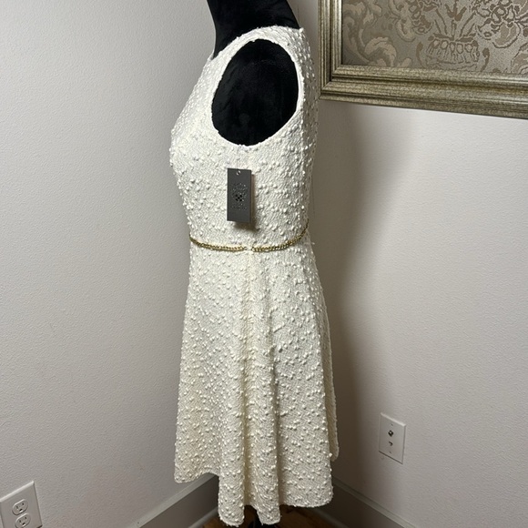 Vince Camuto cream textured gold tone chain waist fit & flare sleeveless dress 2 - Picture 4 of 10
